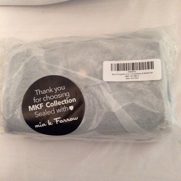 💙NWT MKF Blue 3-in-1 Crossbody & Wallet Set💙 - Picture 8 of 8